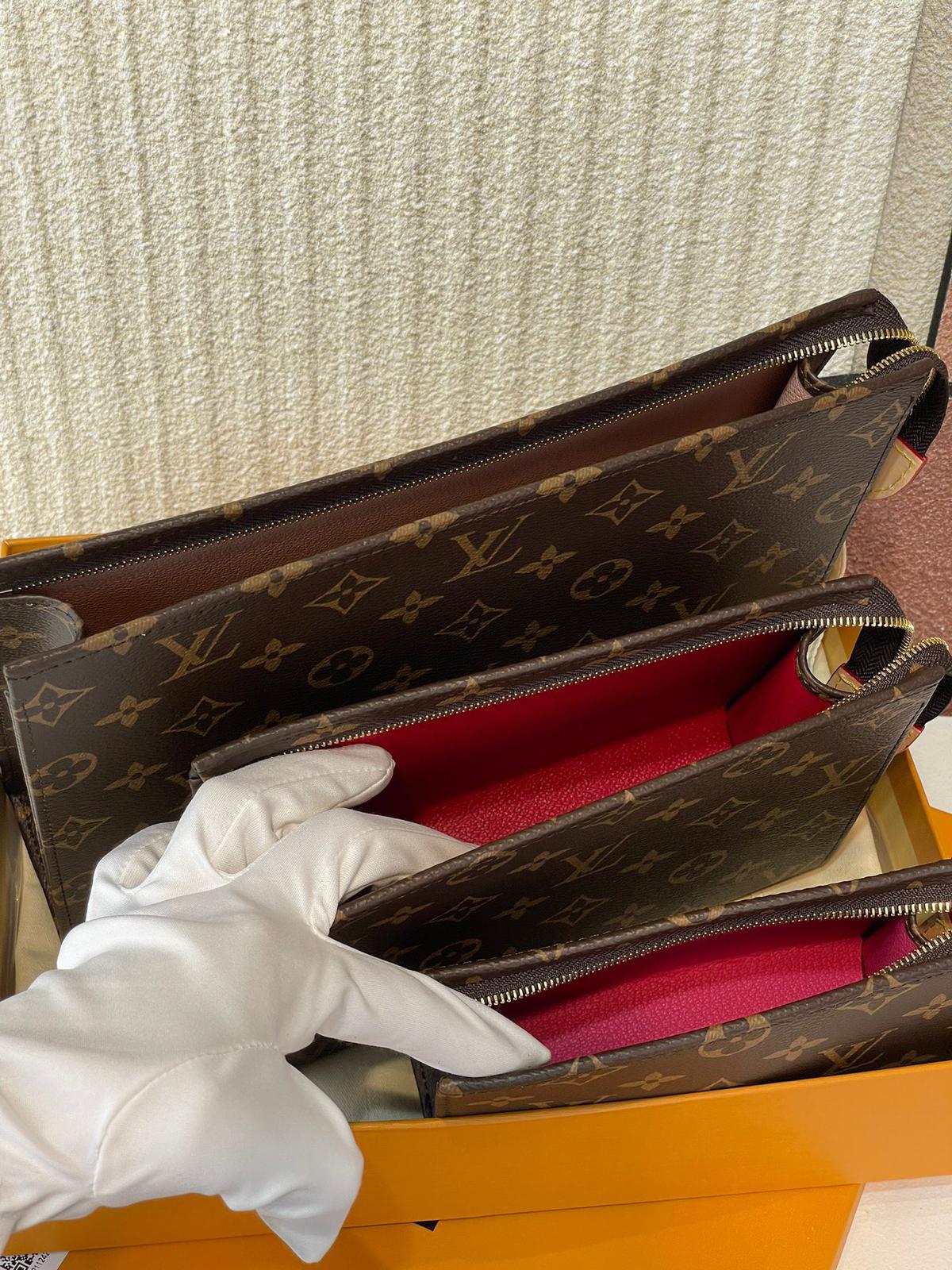 Tris LOUIS VUITTON