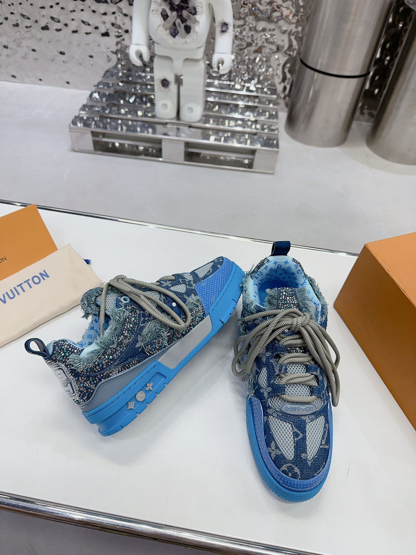 Scarpe LOUIS VUITTON